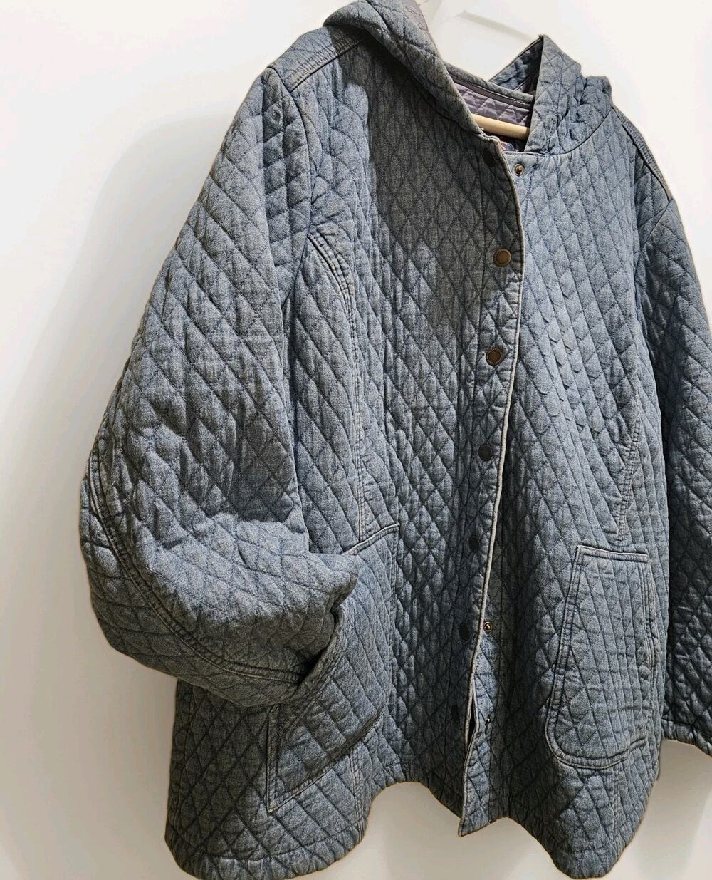 Isaac Mizrahi Live Quilted Hooded Jean Jacket Size 3X Snap Up Cabincore Cotton